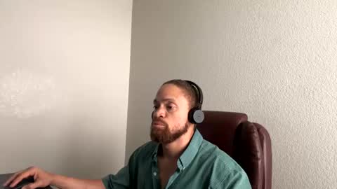Snapshot of thomasgwhitecft chatting on September 18, 7:49 pm FatherTime online show from September 18, 7:49 pm