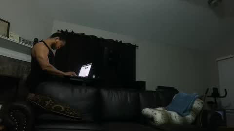 Snapshot of thomasgwhitecft chatting on December 4, 12:09 am FatherTime online show from December 4, 12:09 am