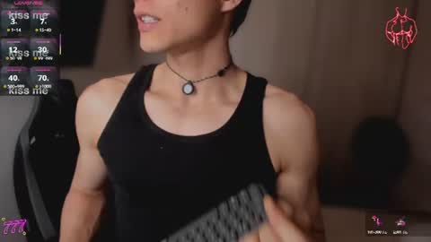 Thom Klein online show from June 26, 8:13 pm
