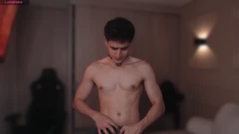 Thom Klein online show from July 23, 8:29 pm