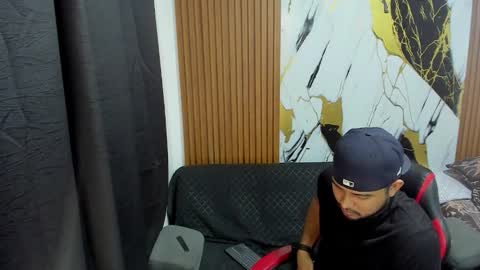 thomson_hot01 online show from January 16, 5:22 am