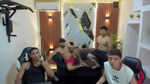 thomson_hot01 online show from April 25, 5:10 am