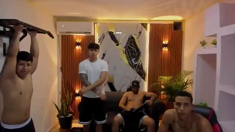 thomson_hot01 online show from April 29, 5:22 am