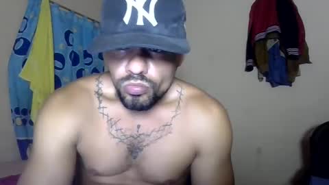 Snapshot of thonybeiio chatting on September 16, 1:39 am thonybeiio online show from September 16, 1:39 am