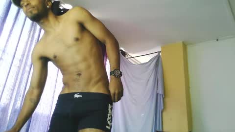 Snapshot of thonymaster chatting on January 10, 3:27 pm thonyy online show from January 10, 3:27 pm