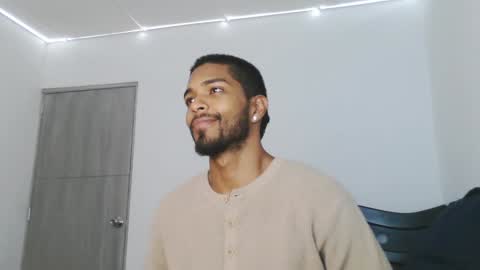 Snapshot of thonymaster chatting on February 6, 2:58 pm thonyy online show from February 6, 2:58 pm