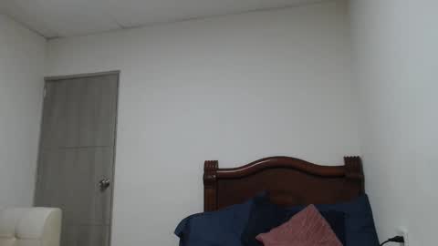 Snapshot of thonymaster chatting on November 2, 12:57 am thonyy online show from November 2, 12:57 am