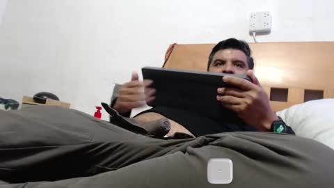 thor0200 online show from February 24, 4:21 am