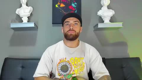 Snapshot of thor_evans chatting on October 15, 12:33 am thor_evans online show from October 15, 12:33 am