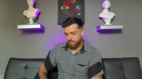 Snapshot of thor_evans chatting on November 18, 9:19 pm thor_evans online show from November 18, 9:19 pm