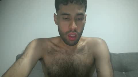 Snapshot of throwawayyourgun chatting on March 5, 9:15 pm Luka online show from March 5, 9:15 pm