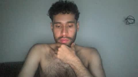 Snapshot of throwawayyourgun chatting on November 24, 11:48 pm Luka online show from November 24, 11:48 pm