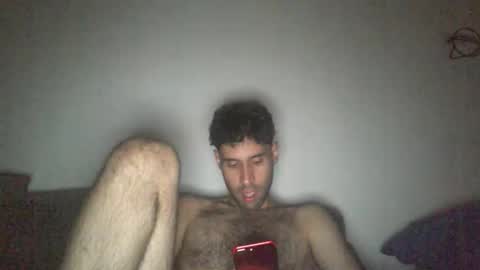 Snapshot of throwawayyourgun chatting on November 30, 12:47 am Luka online show from November 30, 12:47 am