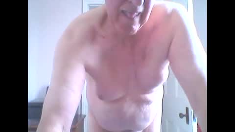 Snapshot of thruster99 chatting on September 10, 3:01 pm thruster99 online show from September 10, 3:01 pm