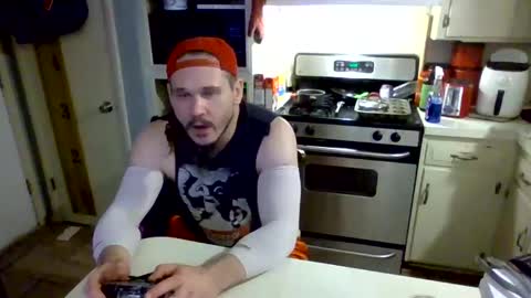 Snapshot of thunder8u42 chatting on October 9, 4:10 am thunder8u42 online show from October 9, 4:10 am