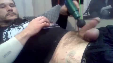 Snapshot of thunder8u42 chatting on November 19, 3:34 pm thunder8u42 online show from November 19, 3:34 pm