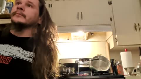 Snapshot of thunder8u42 chatting on December 16, 12:54 pm thunder8u42 online show from December 16, 12:54 pm