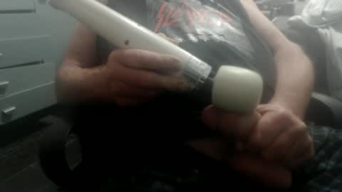 Snapshot of thundercock1313 chatting on June 30, 2:01 am thundercock1313 online show from June 30, 2:01 am