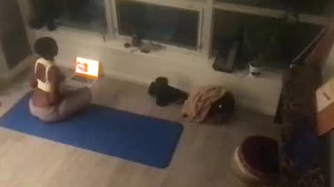 tia_fox online show from October 29, 4:15 am