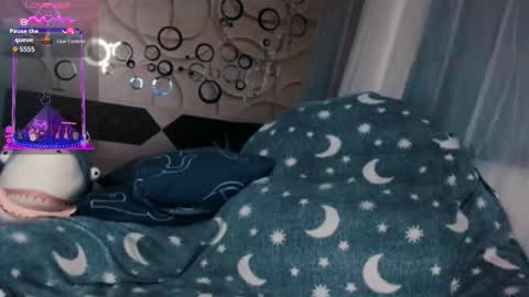 Snapshot of tia_meow chatting on October 14, 7:36 pm tiameow online show from October 14, 7:36 pm