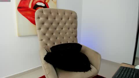 carolina online show from October 27, 8:35 pm