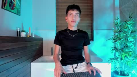 Tiam Muller online show from October 25, 4:09 am