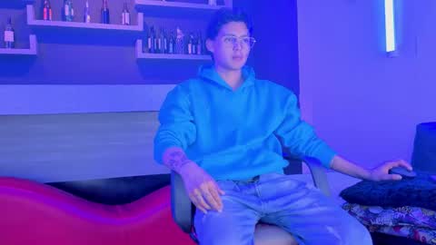   online show from May 3, 3:01 am