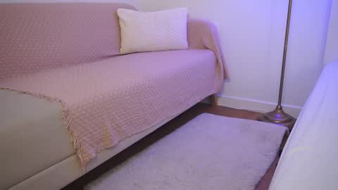 Anna online show from February 5, 7:51 pm