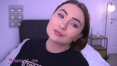 Snapshot of tianna_me chatting on April 29, 6:14 pm tianna_me online show from April 29, 6:14 pm