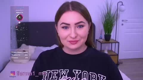 Snapshot of tianna_me chatting on May 4, 7:10 pm tianna_me online show from May 4, 7:10 pm