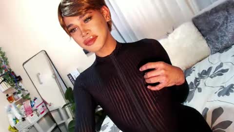 Sam online show from February 17, 2:31 am