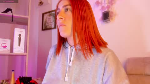 Snapshot of tiarha_ chatting on January 16, 7:38 am Tiarha online show from January 16, 7:38 am