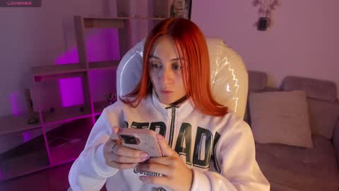 Snapshot of tiarha_ chatting on January 23, 3:37 am Tiarha online show from January 23, 3:37 am