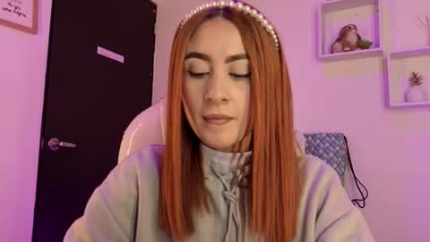 Snapshot of tiarha_ chatting on November 8, 4:23 am Tiarha online show from November 8, 4:23 am