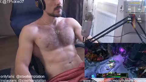 Snapshot of tickle_my_pickle07 chatting on July 27, 9:38 am tickle_my_pickle07 online show from July 27, 9:38 am