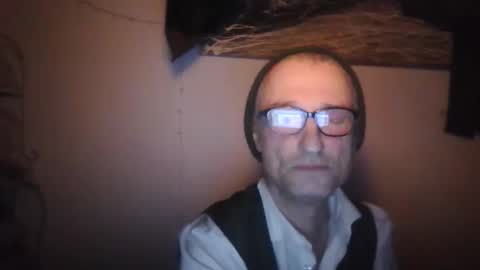 tiddles12345 online show from May 4, 2:29 am
