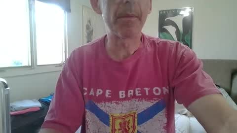 JustMe online show from April 23, 3:58 pm