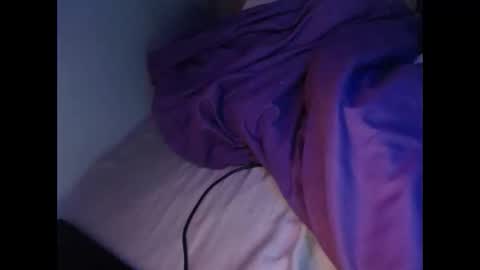 Snapshot of tierrahenri chatting on November 28, 7:49 pm Tierra Henri online show from November 28, 7:49 pm