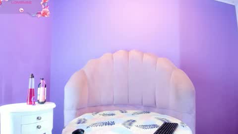 Tifani brown online show from March 11, 2:01 pm