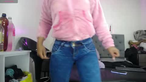 Snapshot of tifanny_nails chatting on February 27, 11:52 am Tifanny Nails online show from February 27, 11:52 am