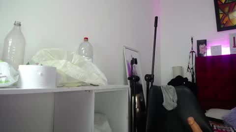 Snapshot of tifanny_nails chatting on September 9, 12:05 pm Tifanny Nails online show from September 9, 12:05 pm