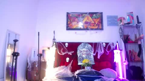 Snapshot of tifanny_nails chatting on October 17, 12:30 pm Tifanny Nails online show from October 17, 12:30 pm