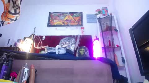 Snapshot of tifanny_nails chatting on October 29, 12:18 pm Tifanny Nails online show from October 29, 12:18 pm