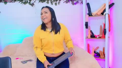 Snapshot of tifanny_nails chatting on June 29, 6:52 pm Tifanny Nails online show from June 29, 6:52 pm