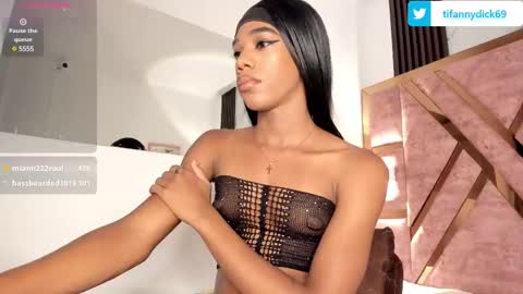 Snapshot of tifany_bigdick chatting on March 7, 8:11 pm Tifanny online show from March 7, 8:11 pm