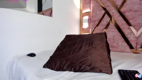 Snapshot of tifany_bigdick chatting on March 11, 6:30 pm Tifanny online show from March 11, 6:30 pm