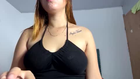 Snapshot of tifany_ramirez4w chatting on April 16, 7:03 pm Estefana Ramrez online show from April 16, 7:03 pm