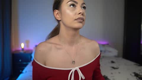 Tiffany online show from January 18, 9:18 pm