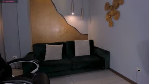 Tiffanny Sins online show from October 3, 3:25 am