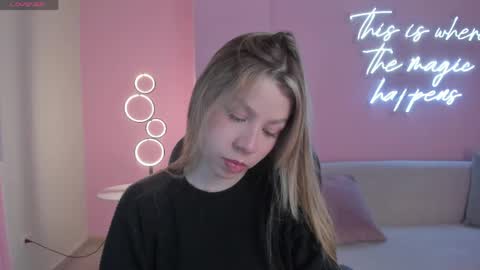 Tiffanny Sins online show from June 9, 2:56 am
